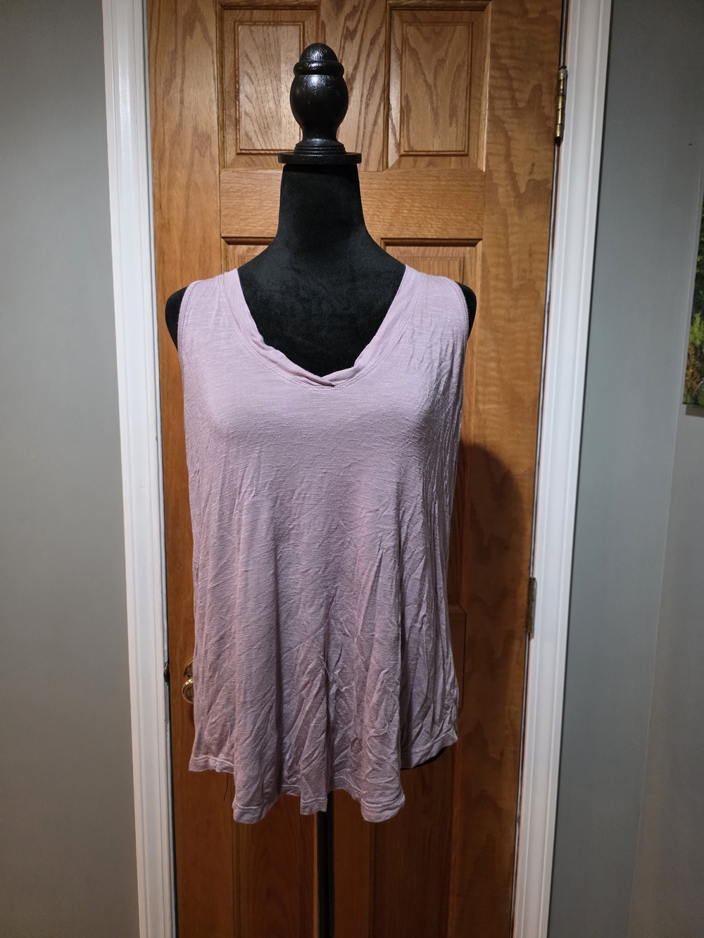 Maurices Light Mauve V-Neck Sleeveless Tank